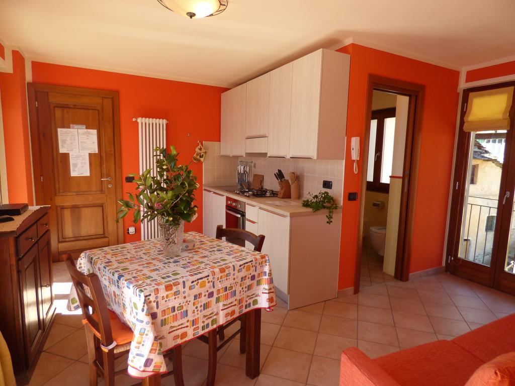 Casale Fe-Wo - Appartamenti Con Vista Lago Cannero Riviera Rom bilde