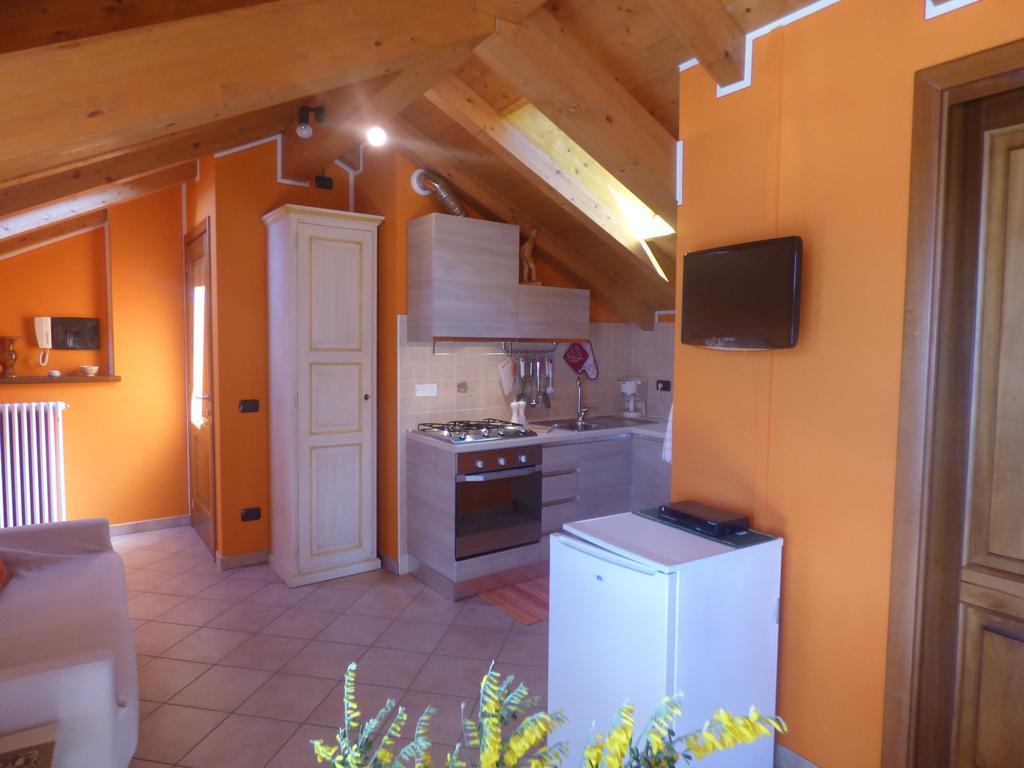 Casale Fe-Wo - Appartamenti Con Vista Lago Cannero Riviera Eksteriør bilde