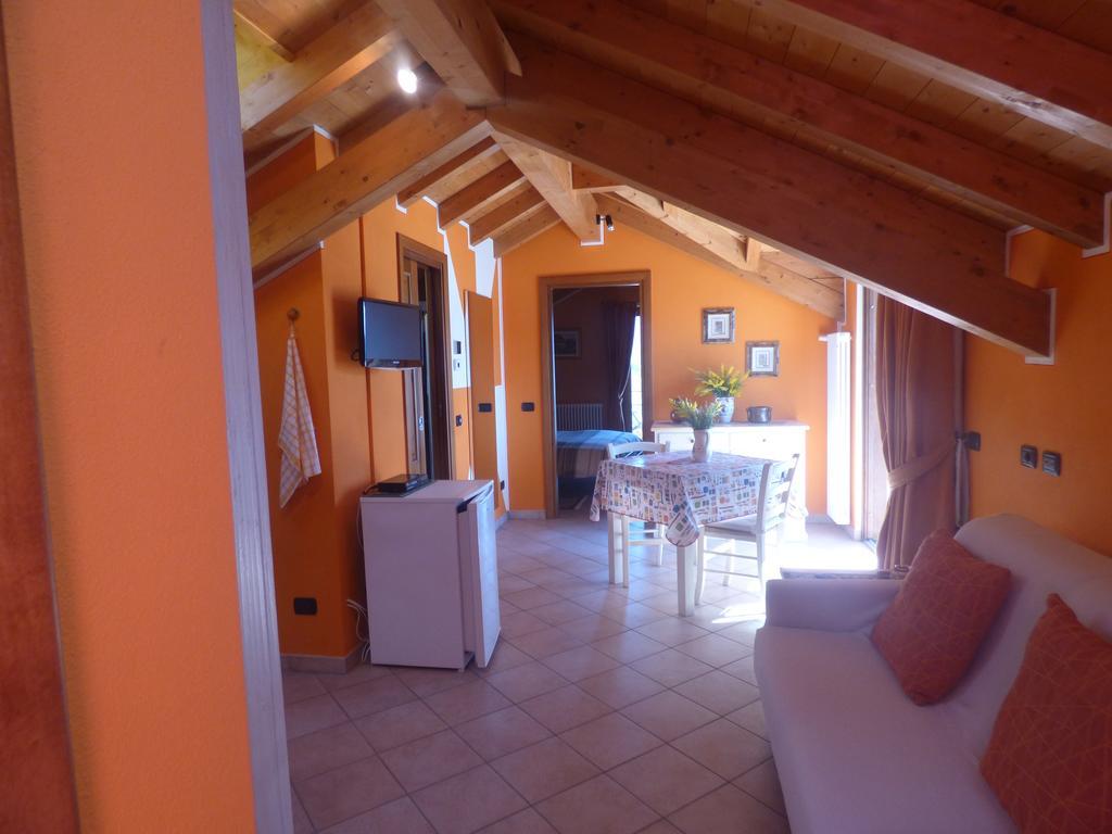 Casale Fe-Wo - Appartamenti Con Vista Lago Cannero Riviera Eksteriør bilde